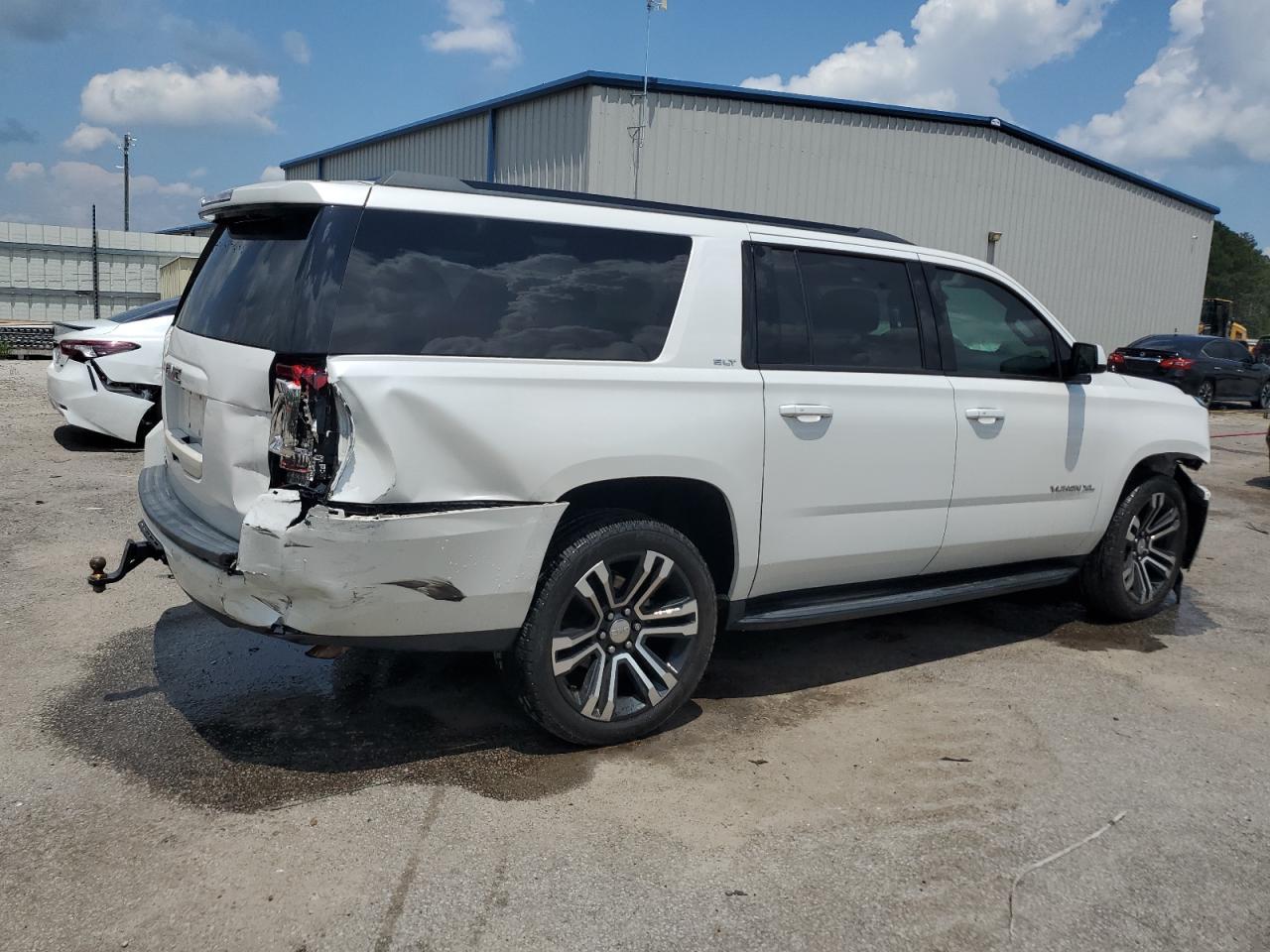 2019 GMC Yukon Xl C1500 Slt - Image 3