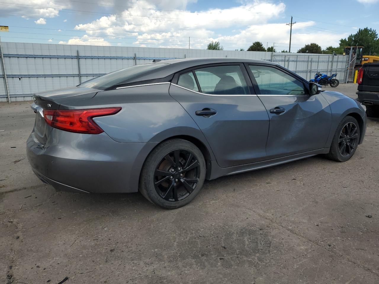2017 Nissan Maxima 3.5S - Image 3