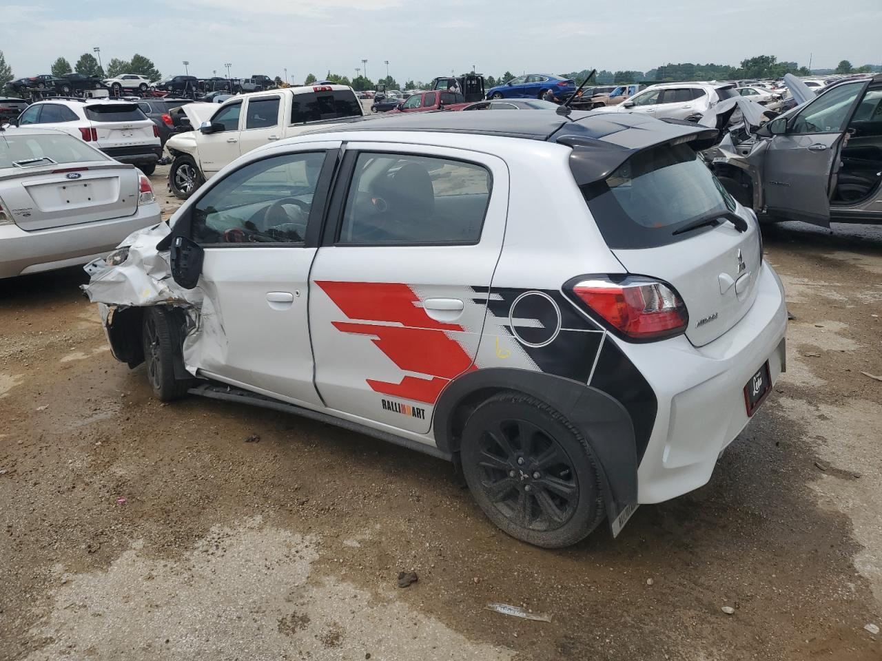 2024 Mitsubishi Mirage Se - Image 2