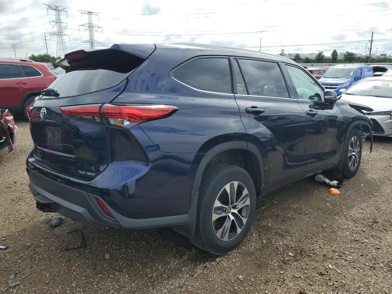 2022 Toyota Highlander Xle - Фото 3