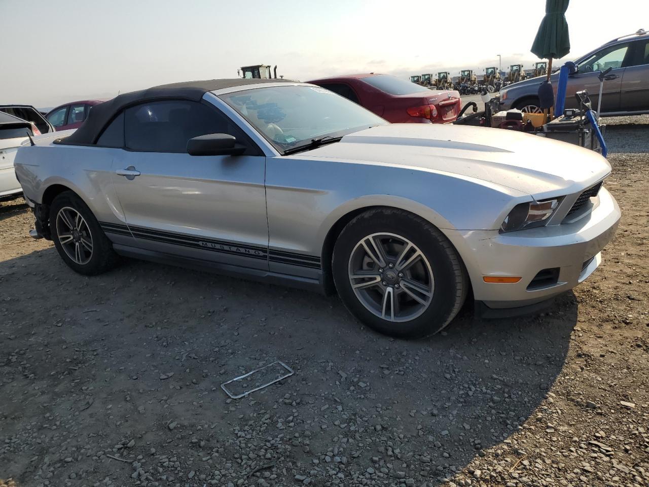 2011 Ford Mustang - Фото 4