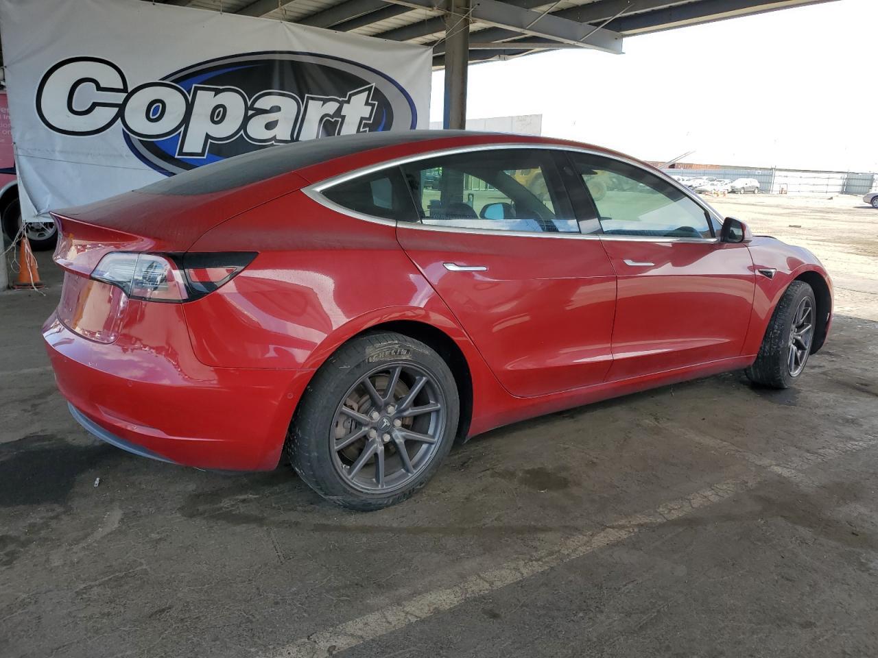 2018 Tesla Model 3 - Image 3