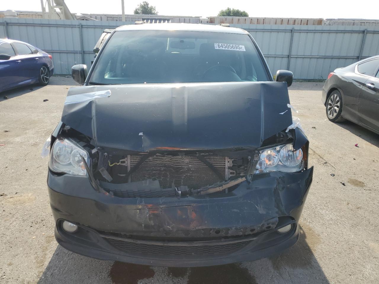 2017 Dodge Grand Caravan Sxt - Фото 5