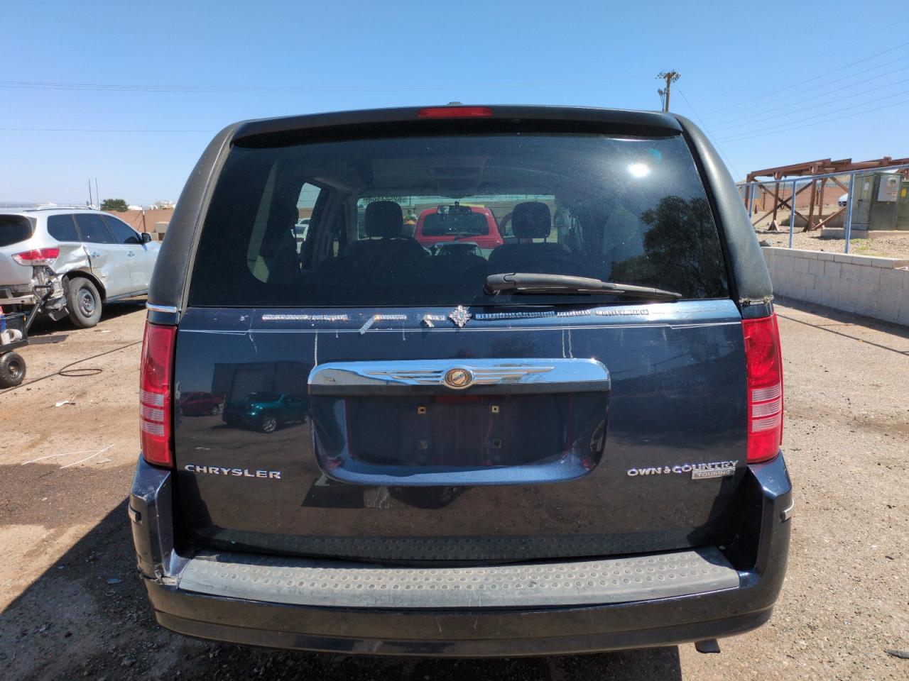 2009 Chrysler Town & Country Touring - Фото 6