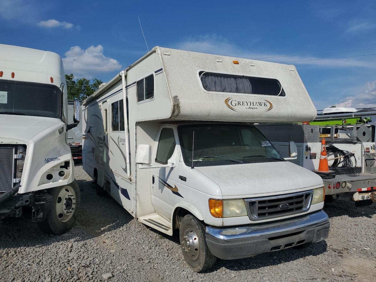 2005 Ford Econoline E450 Super Duty Cutaway Van