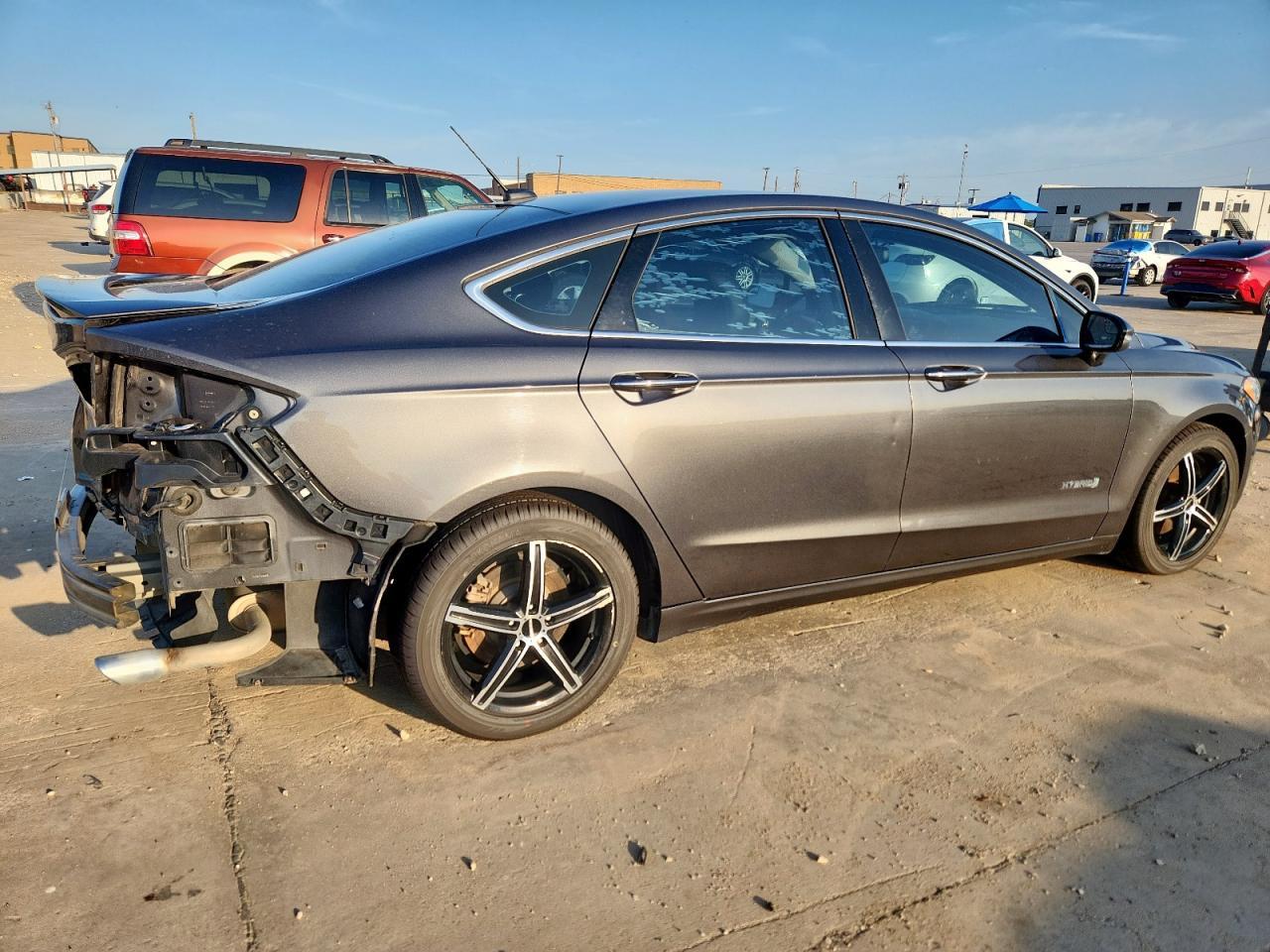 2016 Ford Fusion Titanium Hev - Фото 3