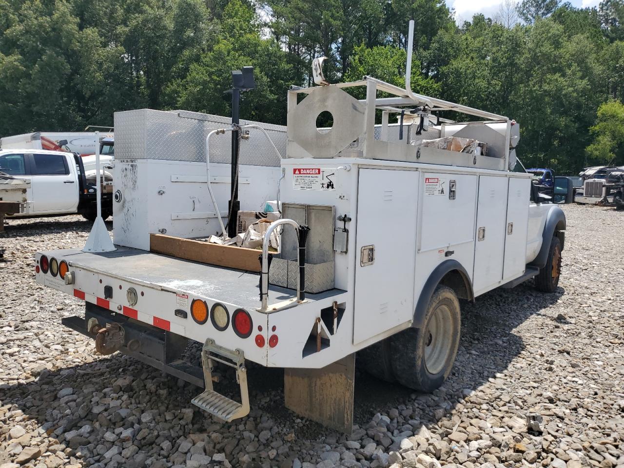 2015 Ford F450 Super Duty Bucket Truck - Фото 4