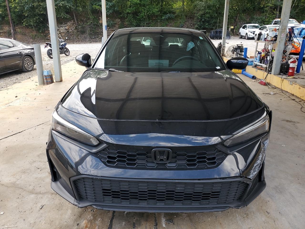 2025 Honda Civic Sport - Image 5