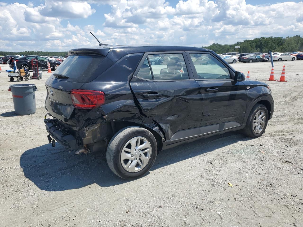 2023 Hyundai Venue Se - Фото 3