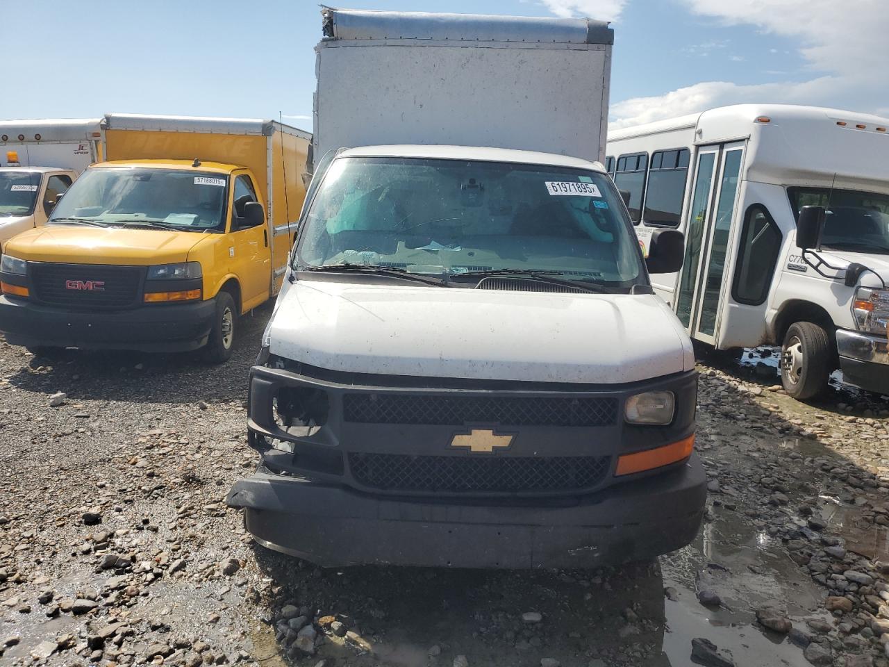2017 Chevrolet Express G3500 - Image 5
