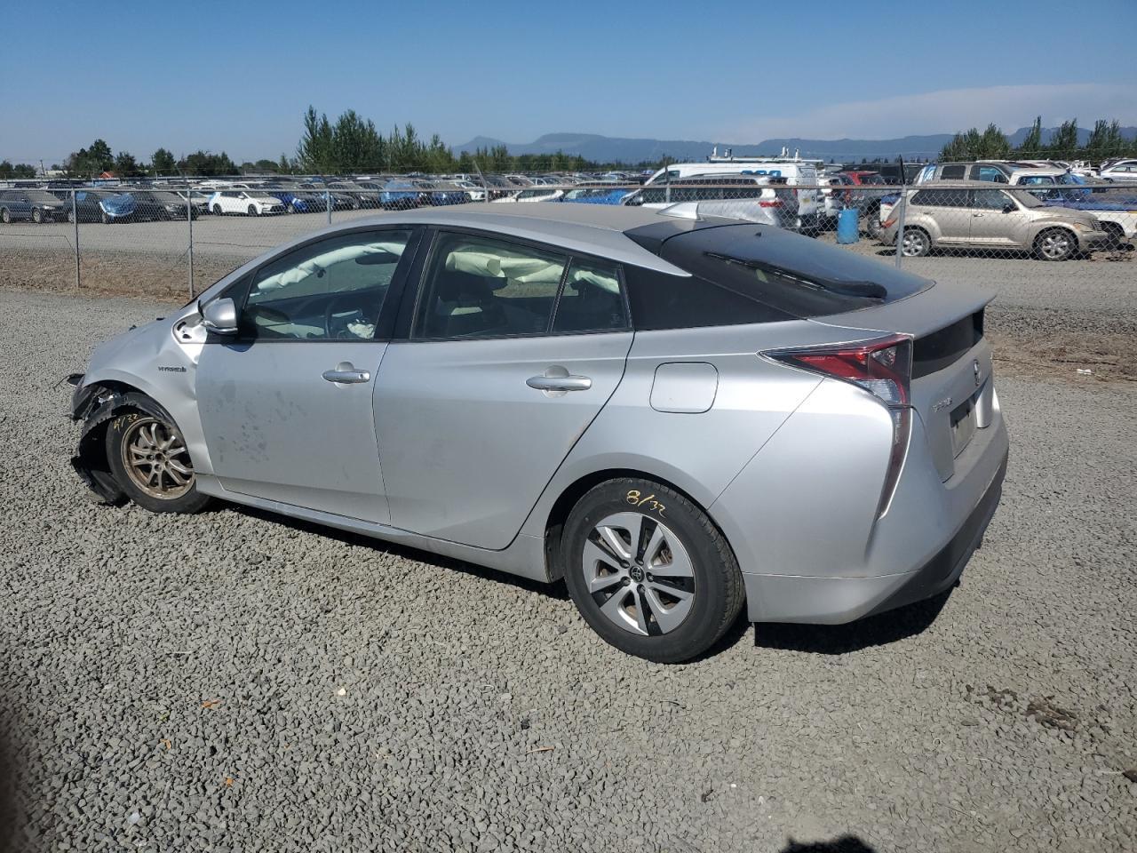 2017 Toyota Prius - Image 2