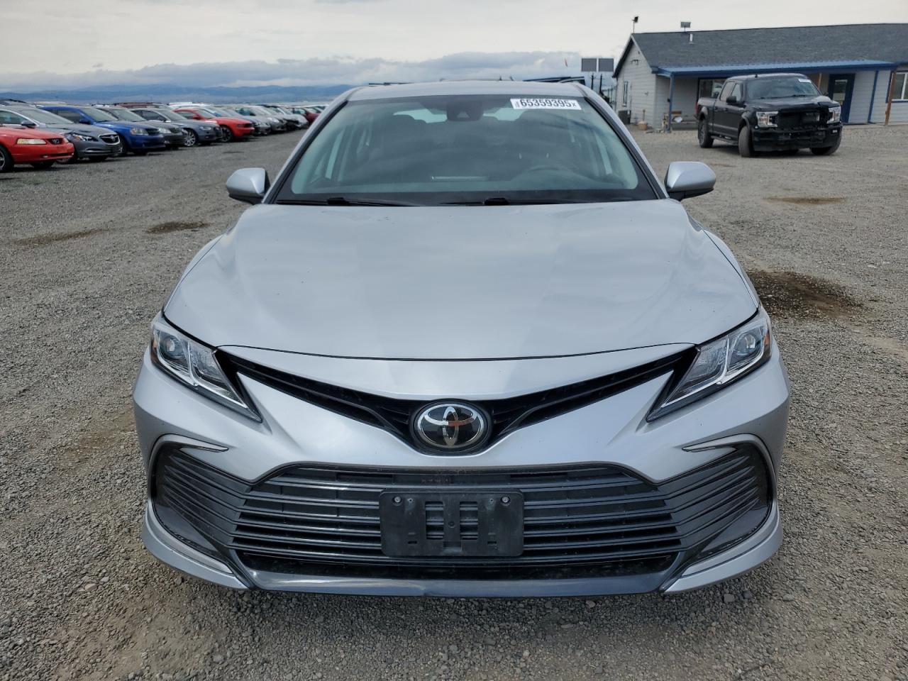 2023 Toyota Camry Le - Image 5