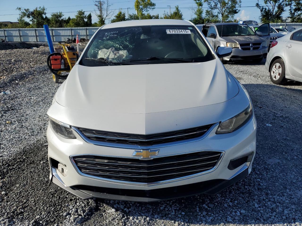 2017 Chevrolet Malibu Lt - Image 5