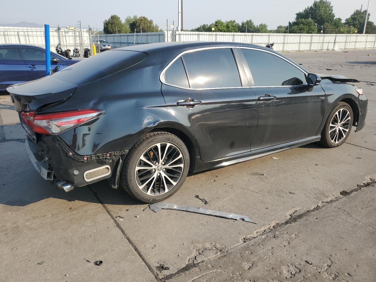 2018 Toyota Camry L - Фото 3
