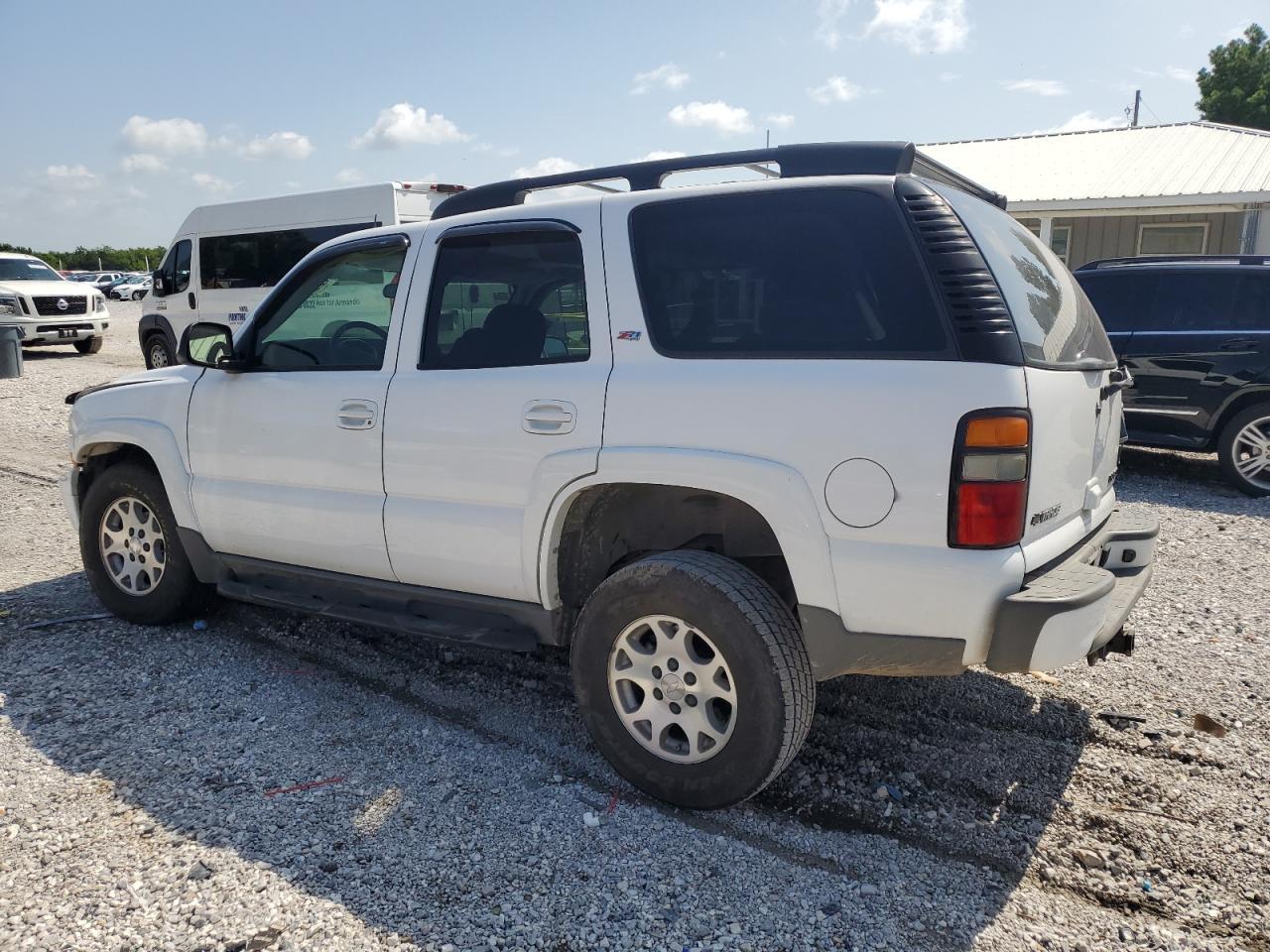 2005 Chevrolet Tahoe K1500 - Image 2