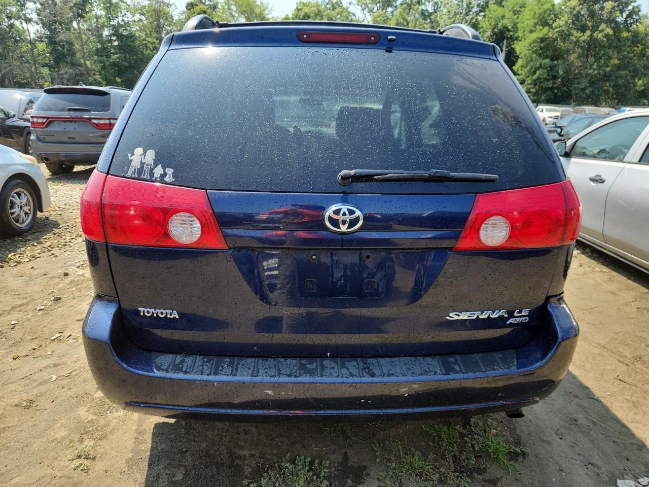 2006 Toyota Sienna Le - Фото 6