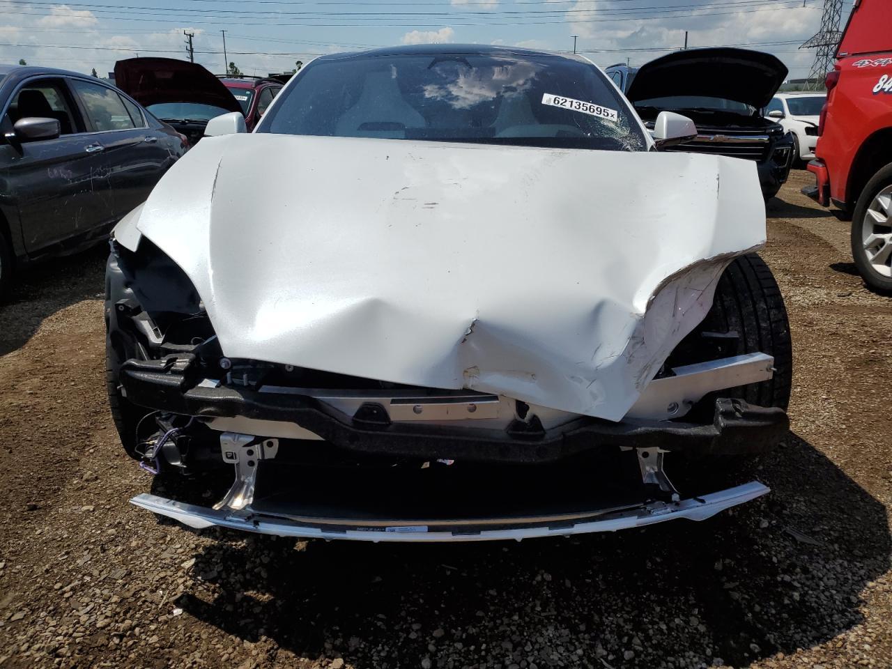 2025 Tesla Model S - Фото 5