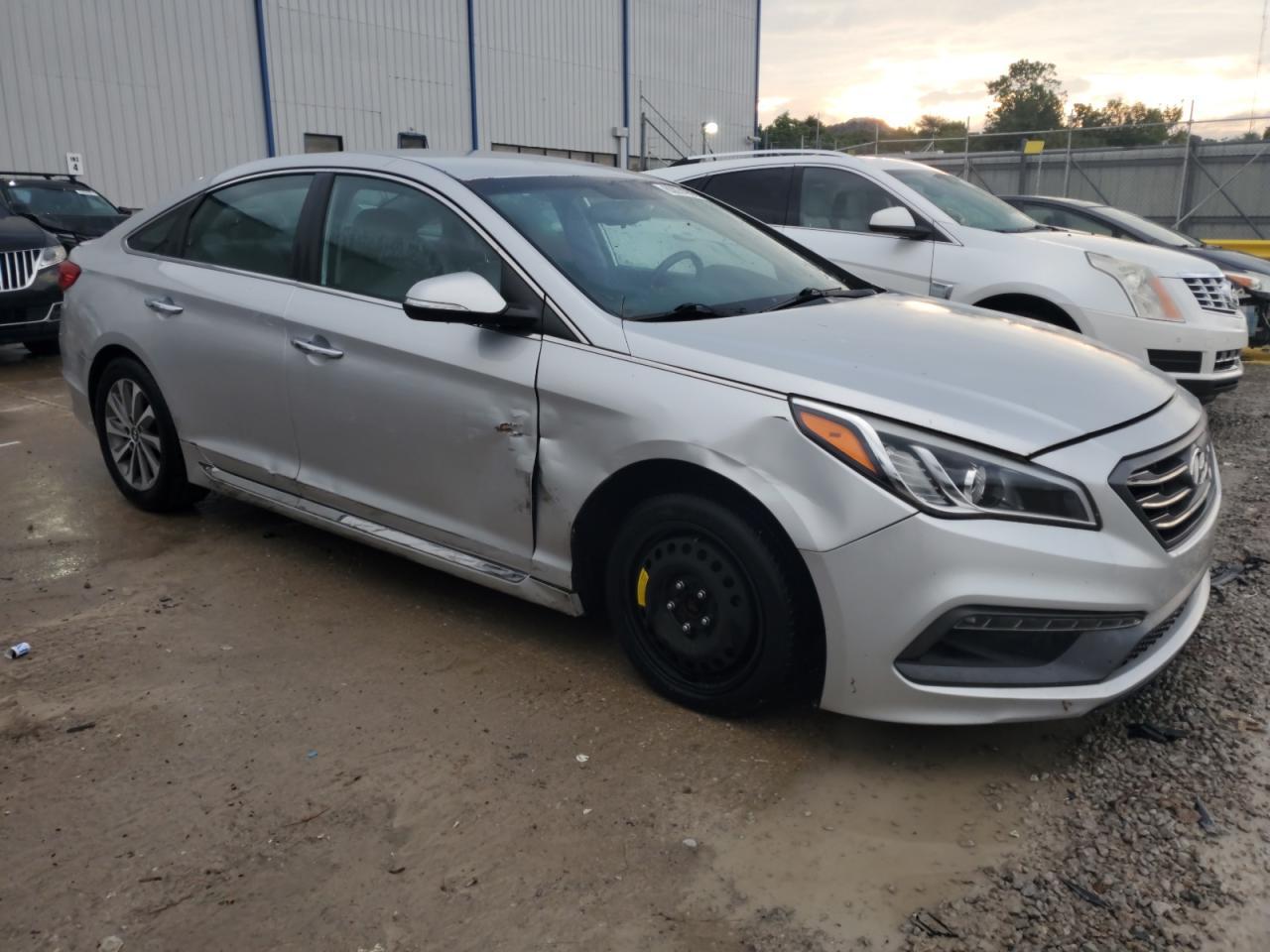 2015 Hyundai Sonata Sport - Image 4