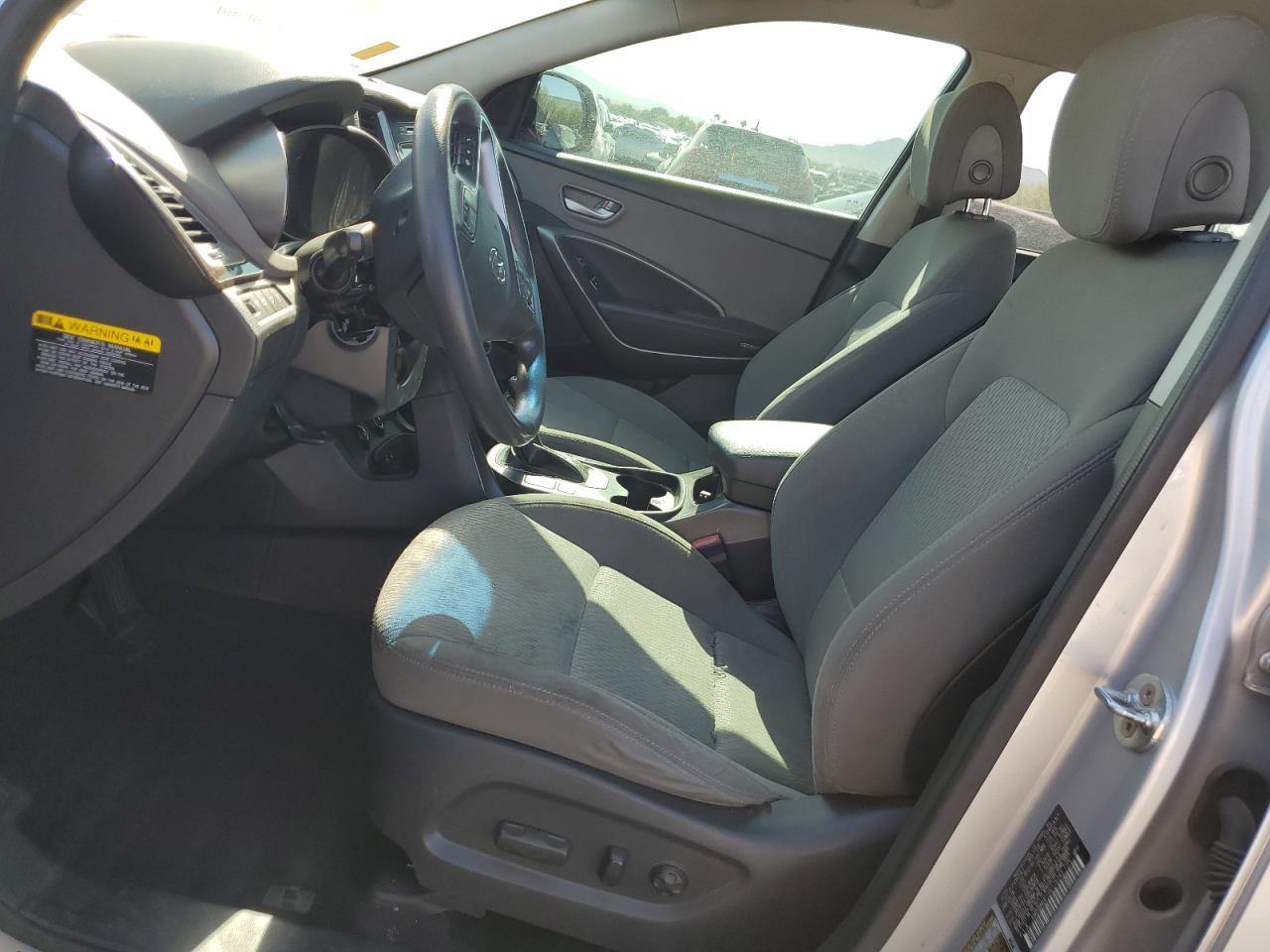 2017 Hyundai Santa Fe Se - Фото 7
