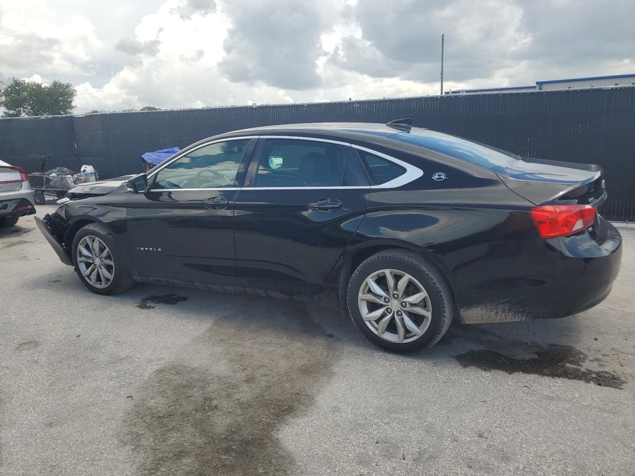 2017 Chevrolet Impala Lt - Image 2