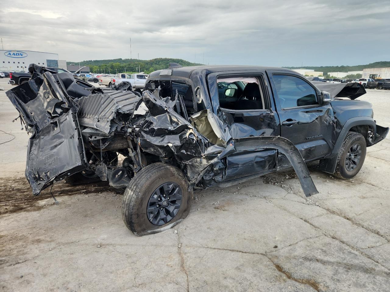 2021 Toyota Tacoma Double Cab - Фото 3
