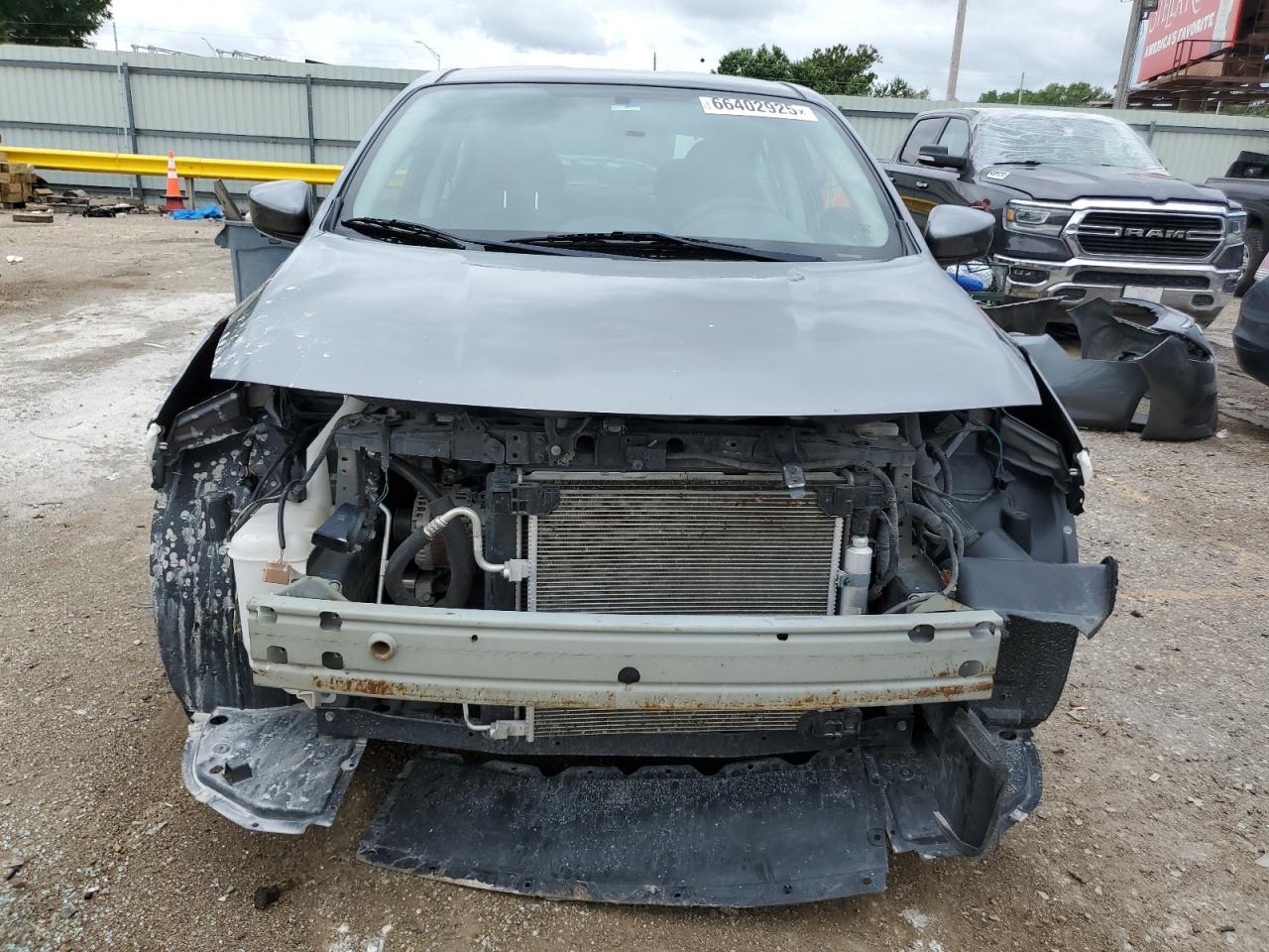 2019 Nissan Versa S - Фото 5