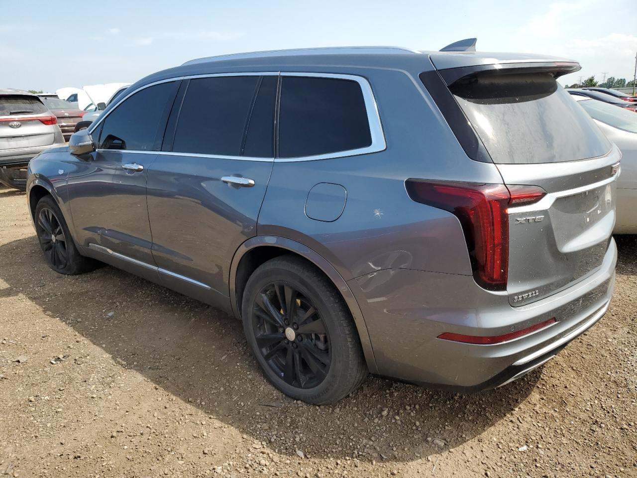 2021 Cadillac Xt6 Luxury - Image 2