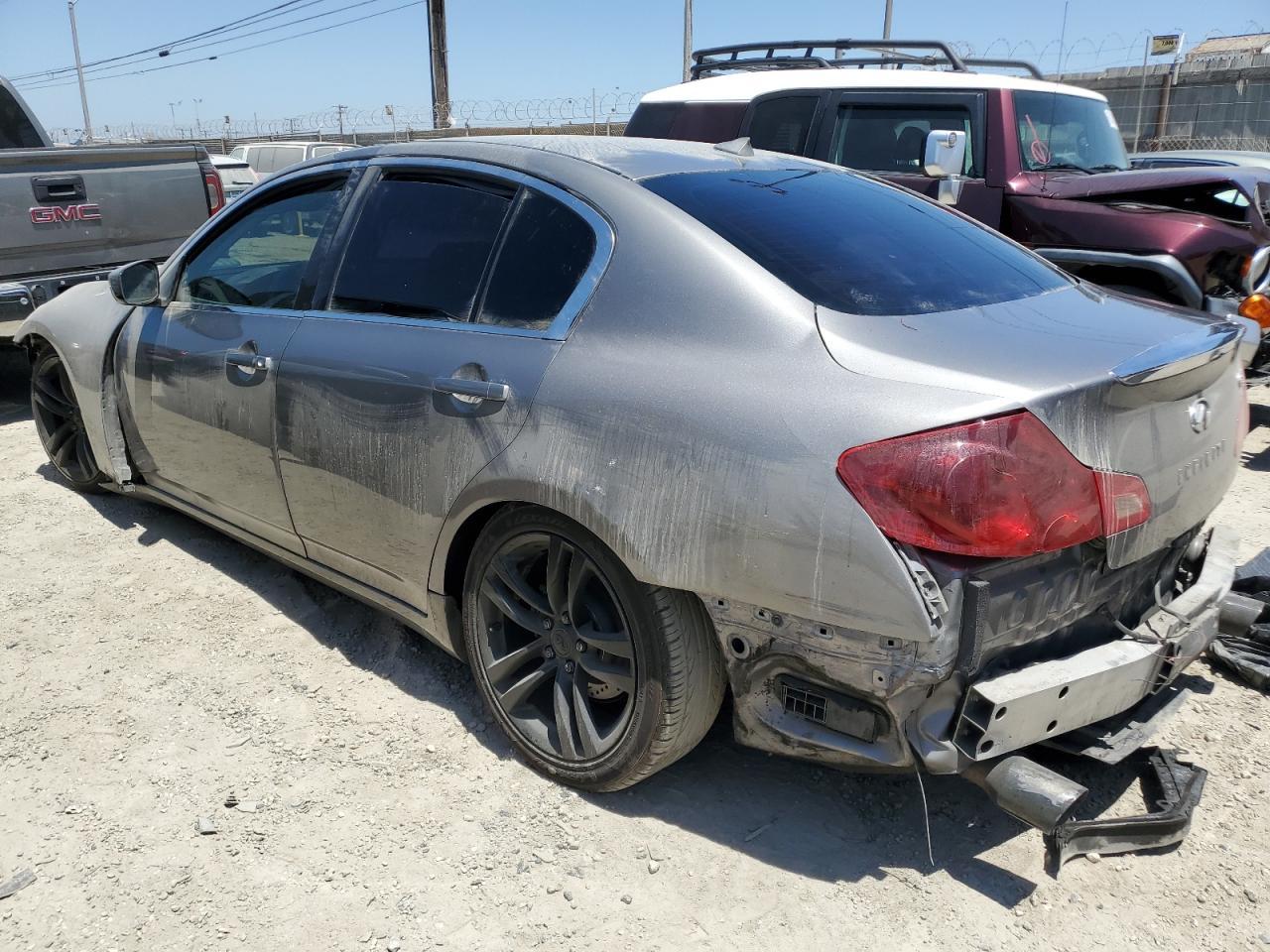 2009 Infiniti G37 Base - Фото 2