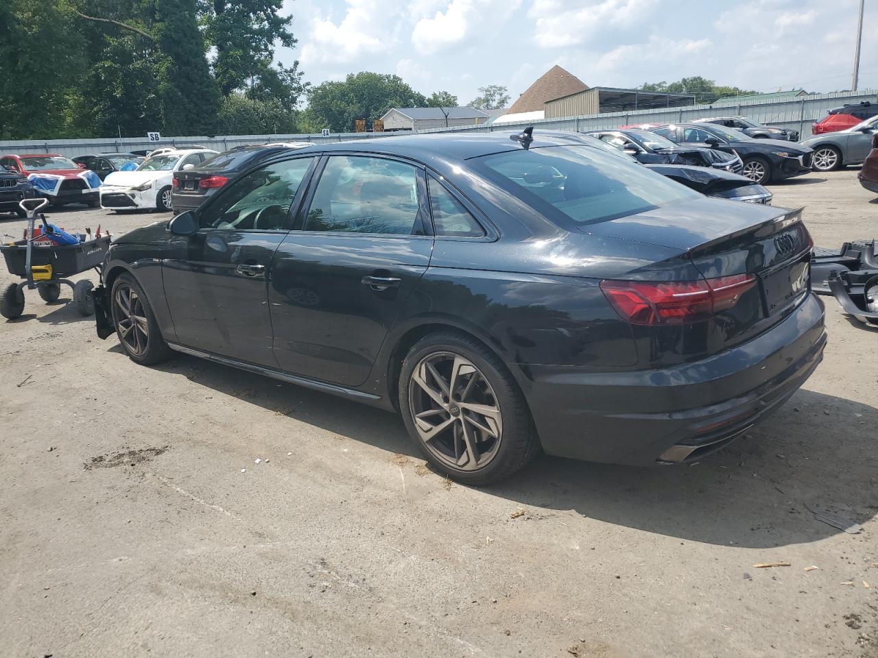 2023 Audi A4 Premium Plus 45 - Фото 2