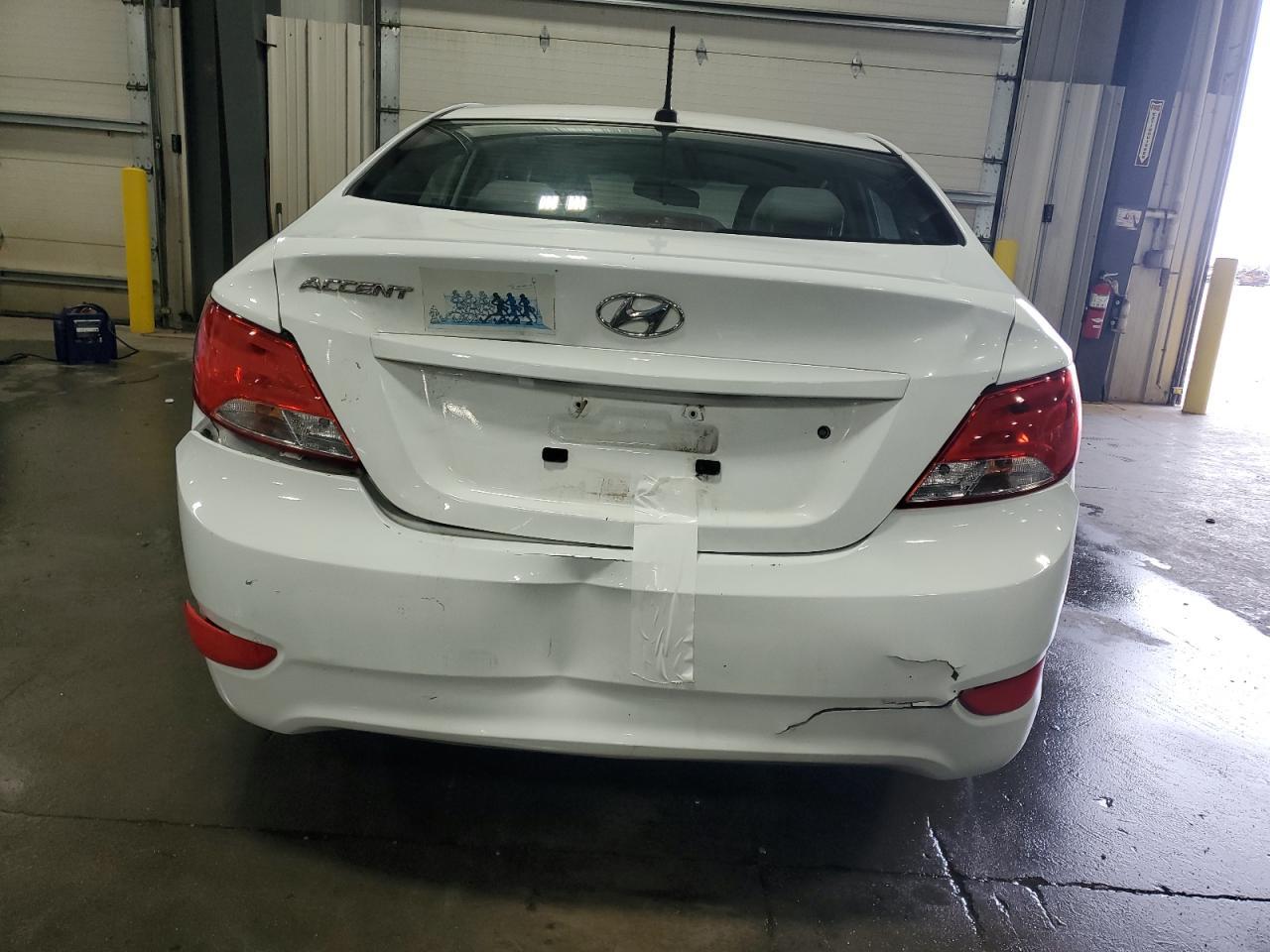 2016 Hyundai Accent Se - Image 6