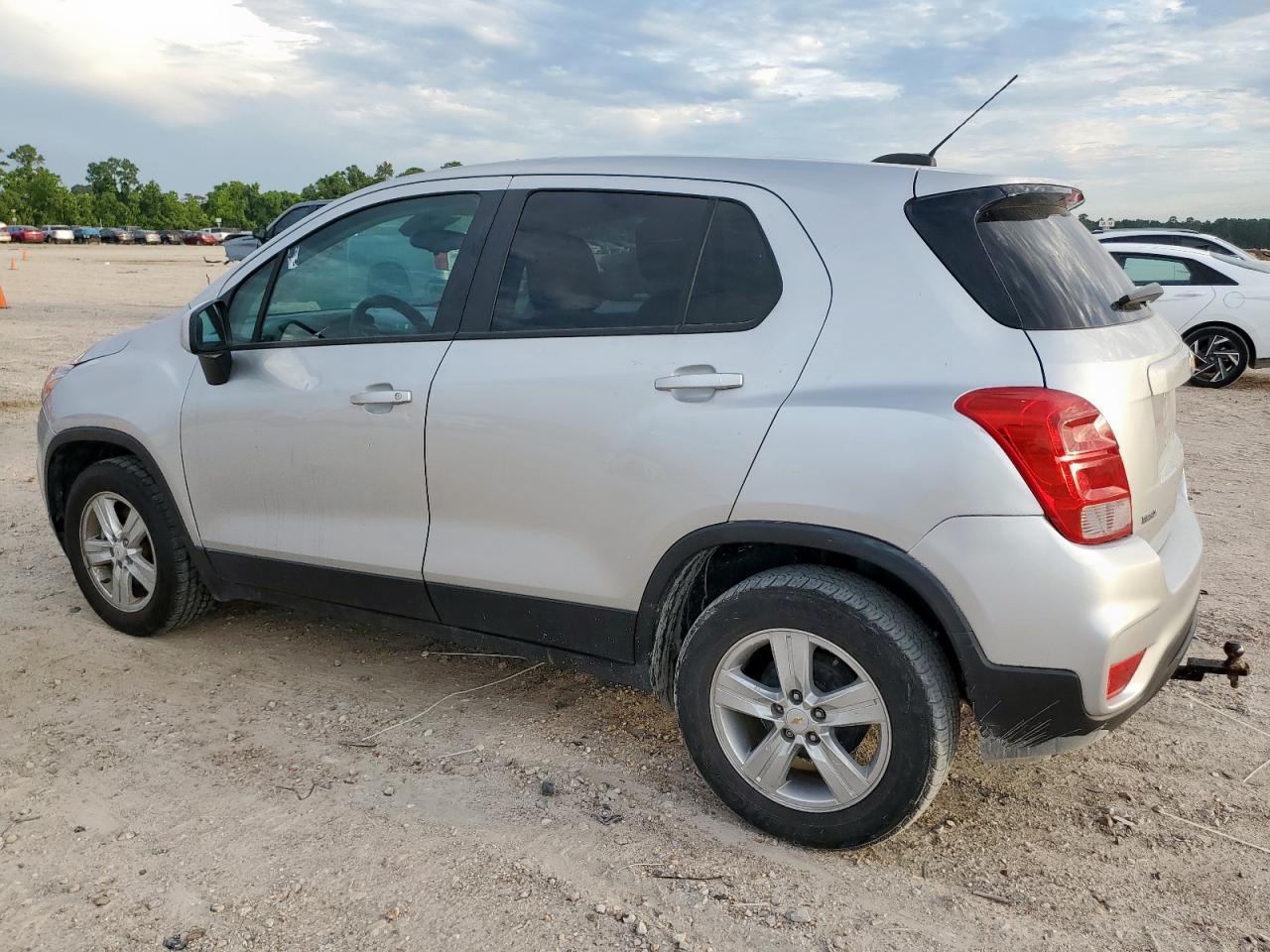 2020 Chevrolet Trax Ls - Image 2