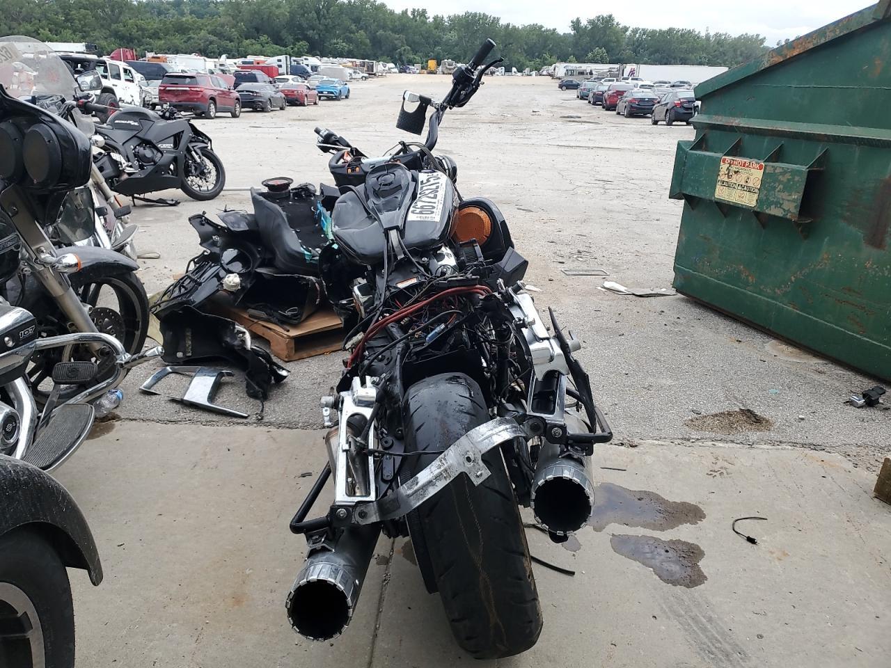 2017 Harley Davidson Flhx Street Glide - Image 4