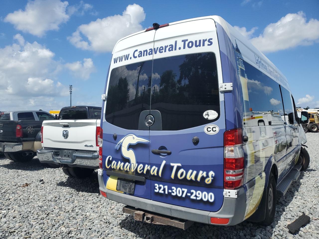 2017 Mercedes-Benz Sprinter 2500 - Фото 6