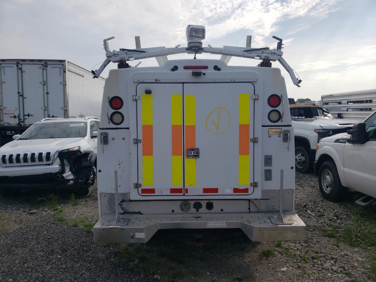 2013 Ford F350 Super Duty - Фото 6