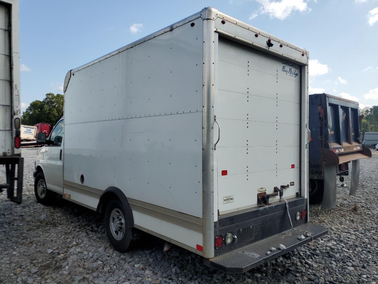 2019 Chevrolet Express G3500 - Фото 3