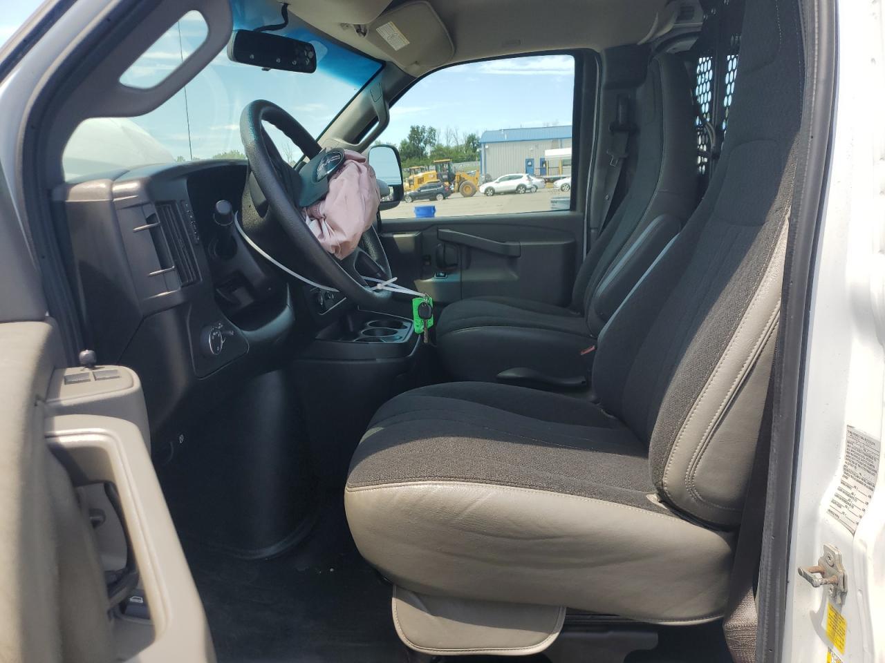 2021 GMC Savana G2500 - Фото 7