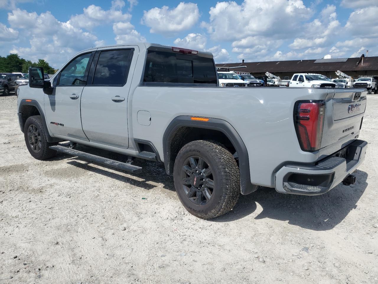2024 GMC Sierra K3500 At4 - Image 2