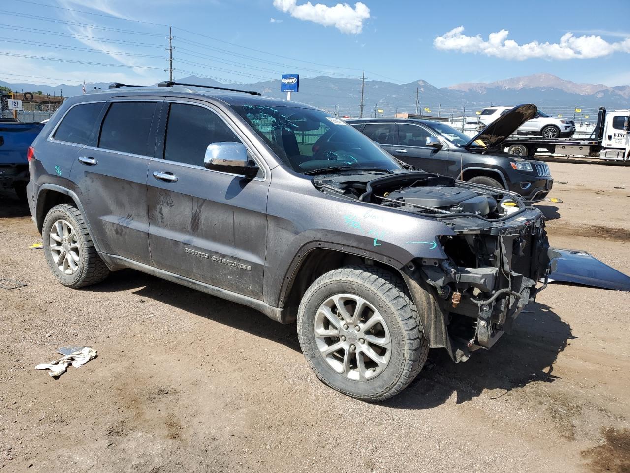 2017 Jeep Grand Cherokee Laredo - Image 4