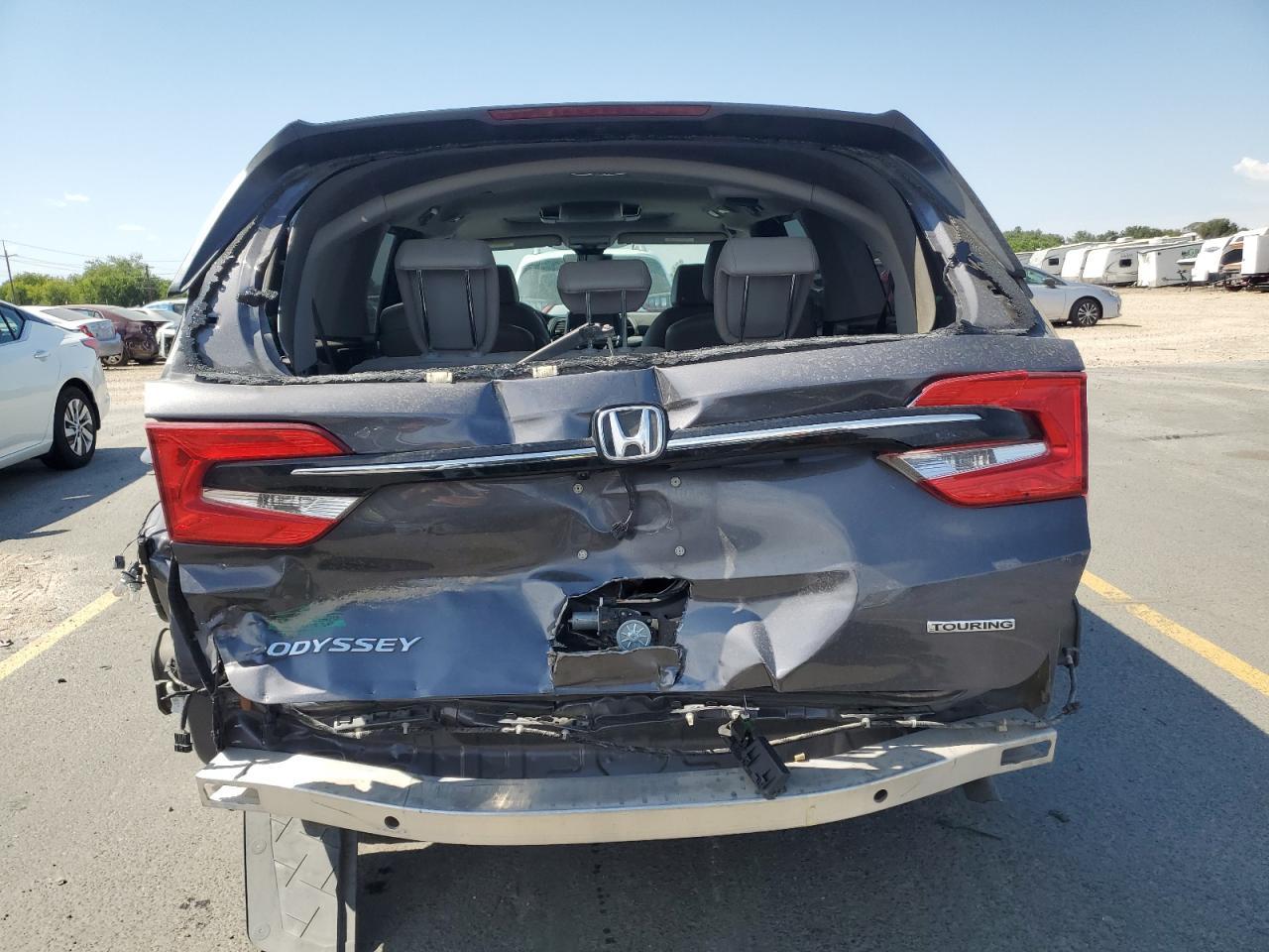 2022 Honda Odyssey Touring - Фото 6