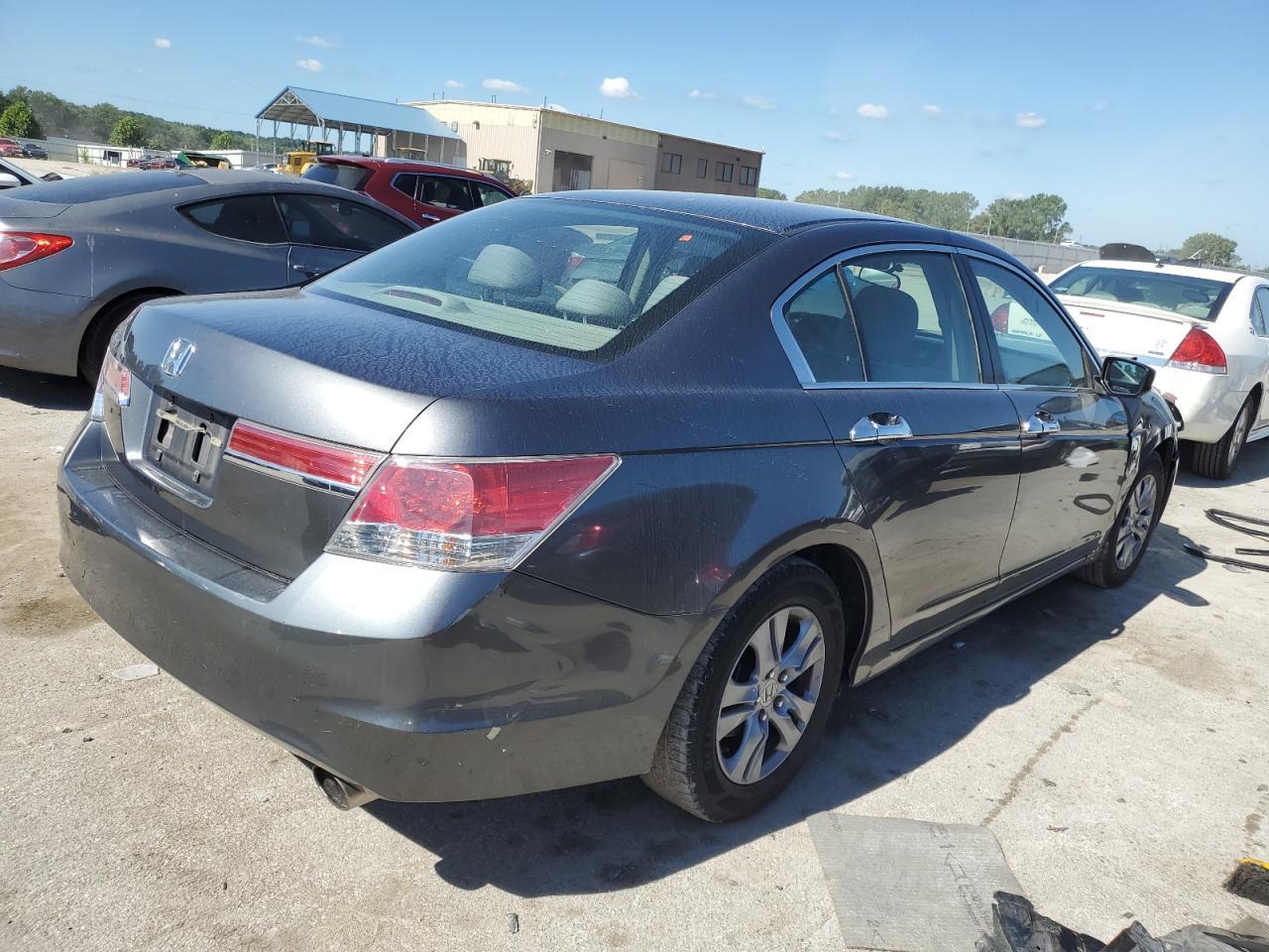 2011 Honda Accord Lxp - Фото 3