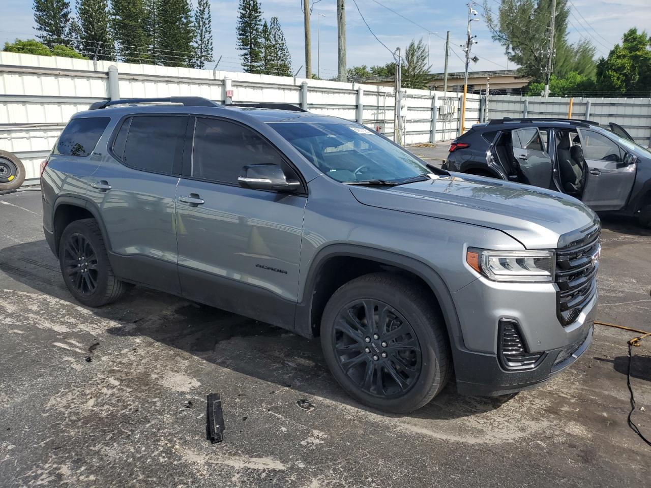 2022 GMC Acadia Sle - Image 4