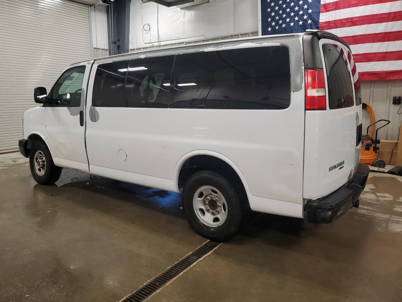 2012 GMC Savana G2500 Ls - Image 2