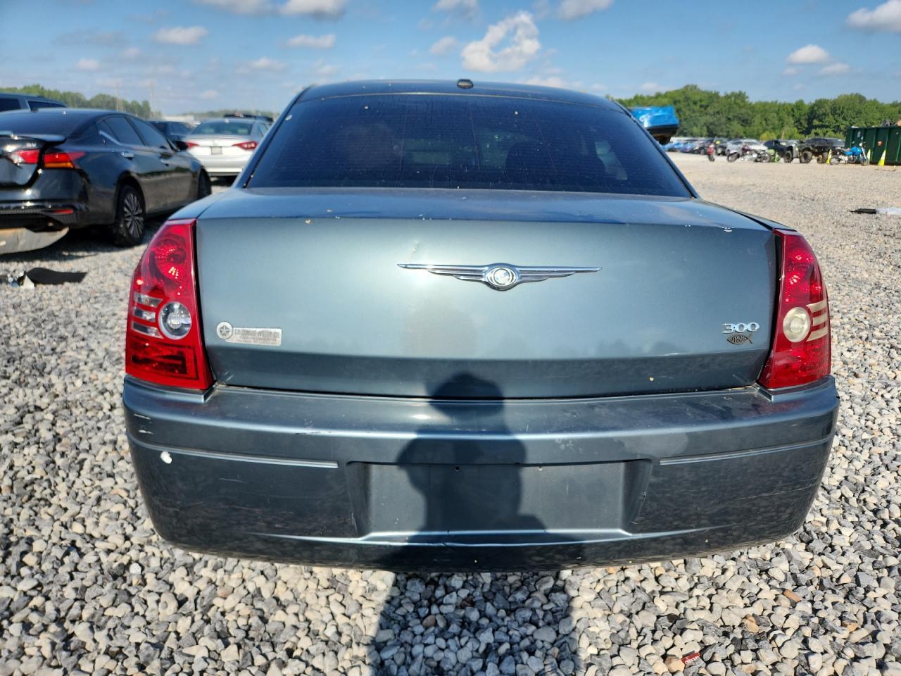 2010 Chrysler 300 Touring - Image 6