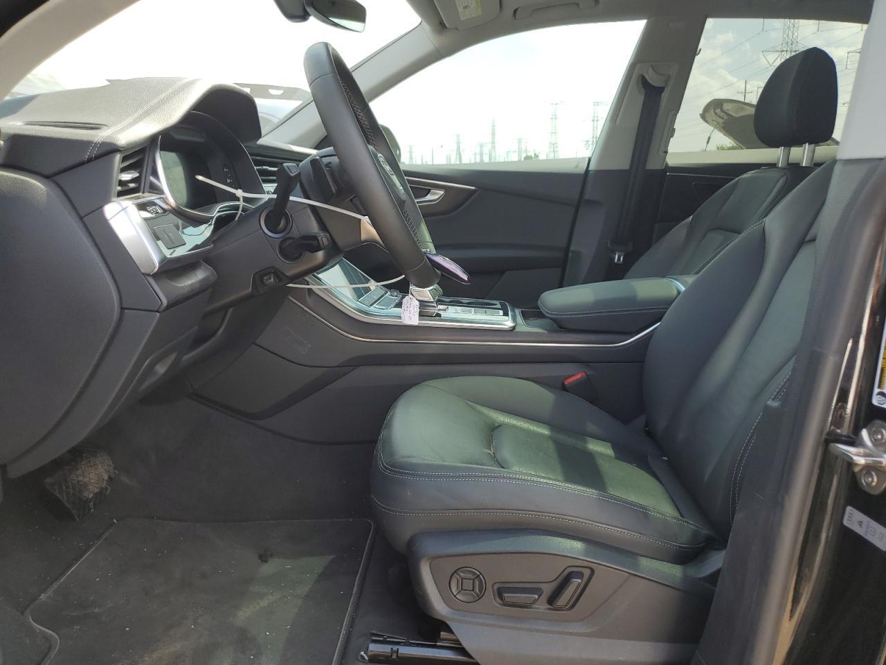 2023 Audi Q8 Premium - Image 7