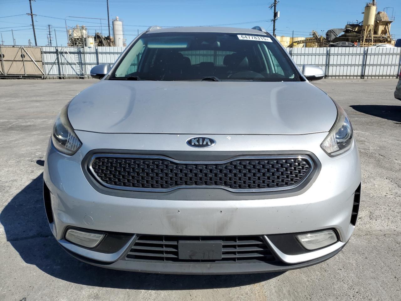 2017 Kia Niro Ex - Фото 5