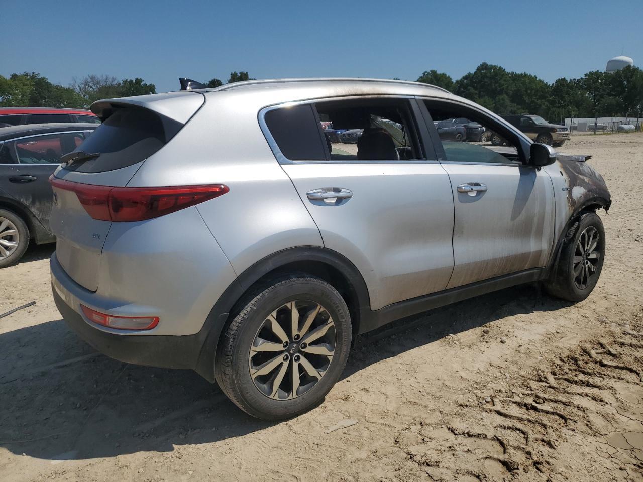 2017 Kia Sportage Ex - Image 3