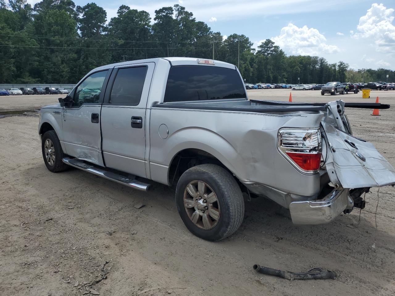 2010 Ford F150 Supercrew - Image 2