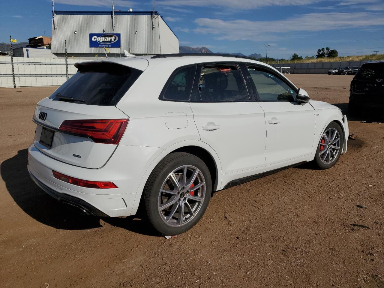 2024 Audi Q5 E Premium Plus 55 - Image 3