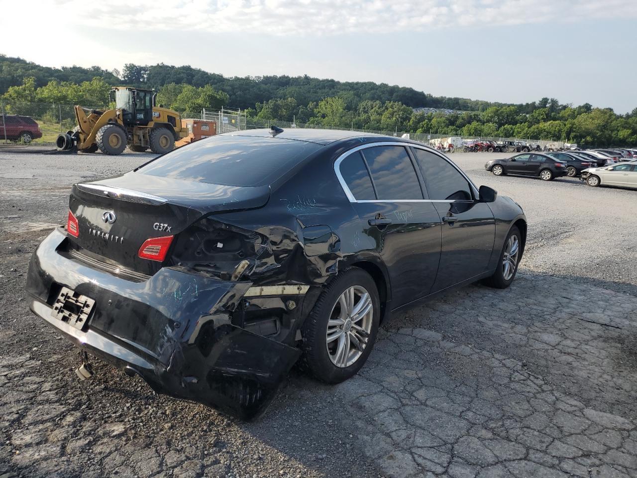 2013 Infiniti G37 - Фото 3