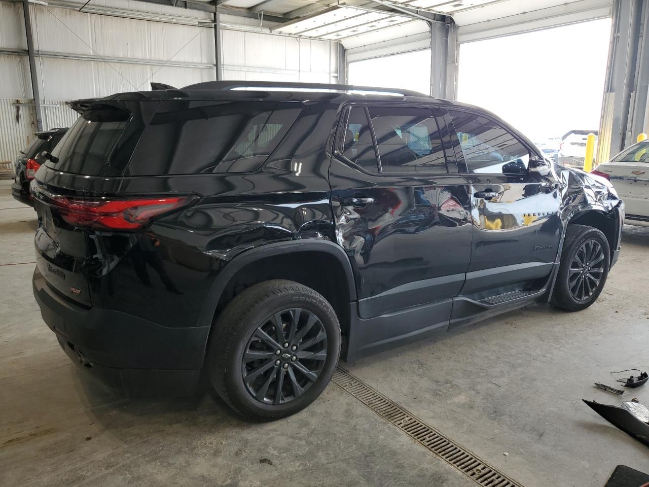 2022 Chevrolet Traverse Rs - Image 3